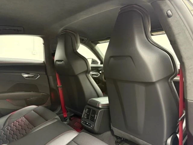 2022 Audi e-tron GT - Image 16 of 21