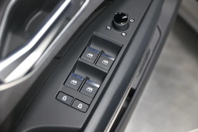 2022 Audi e-tron GT - Image 13 of 21
