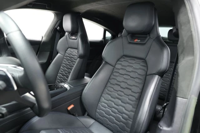 2022 Audi e-tron GT - Image 18 of 21