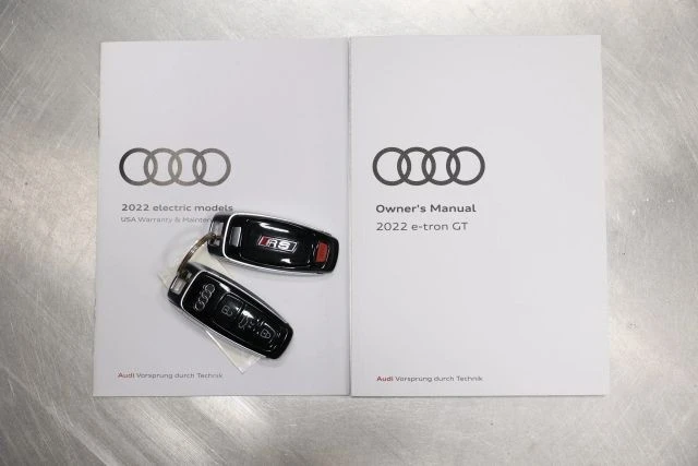 2022 Audi e-tron GT - Image 7 of 21