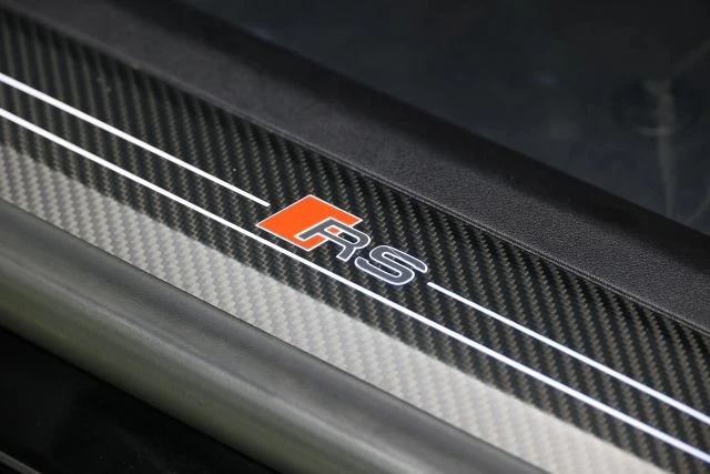 2022 Audi e-tron GT - Image 16 of 21