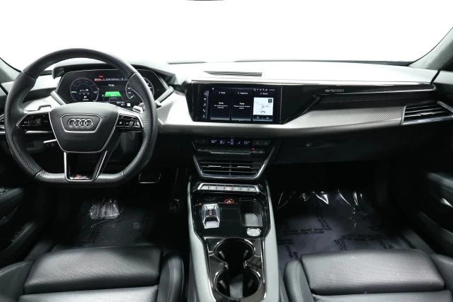 2022 Audi e-tron GT - Image 2 of 12