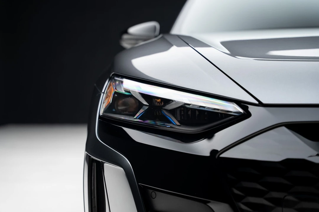 2022 Audi e-tron GT - Image 9 of 21