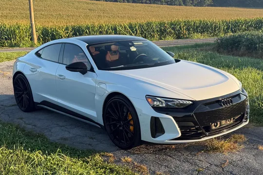 2022 Audi RS e-tron GT