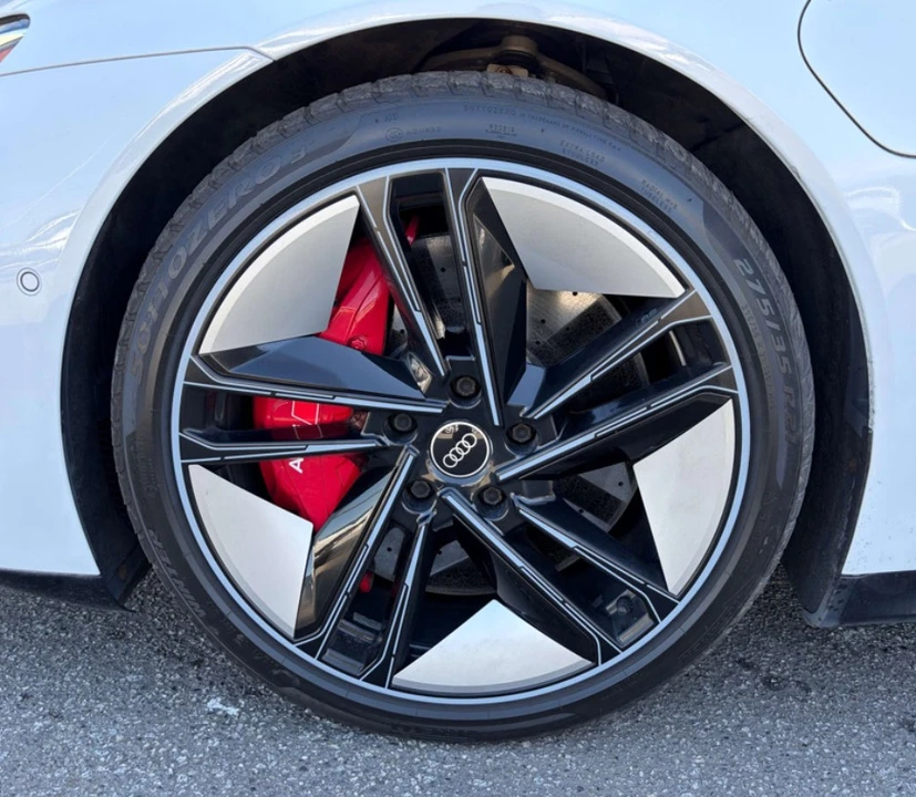 2022 Audi RS e-tron GT - Image 15 of 15