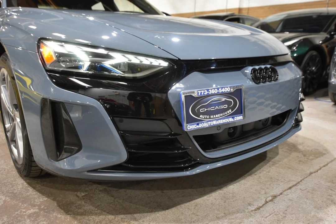 2022 Audi e-tron GT - Image 4 of 12