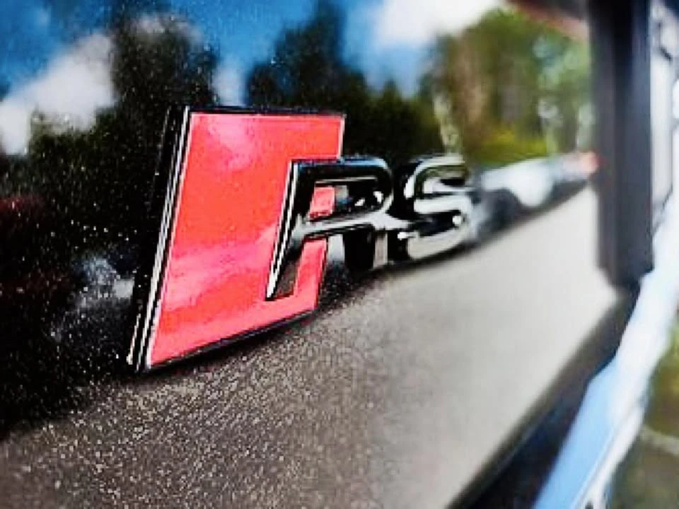 2022 Audi RS e-tron GT - Image 14 of 20