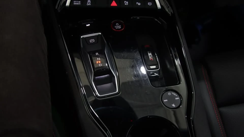 2022 Audi RS e-tron GT - Image 13 of 18