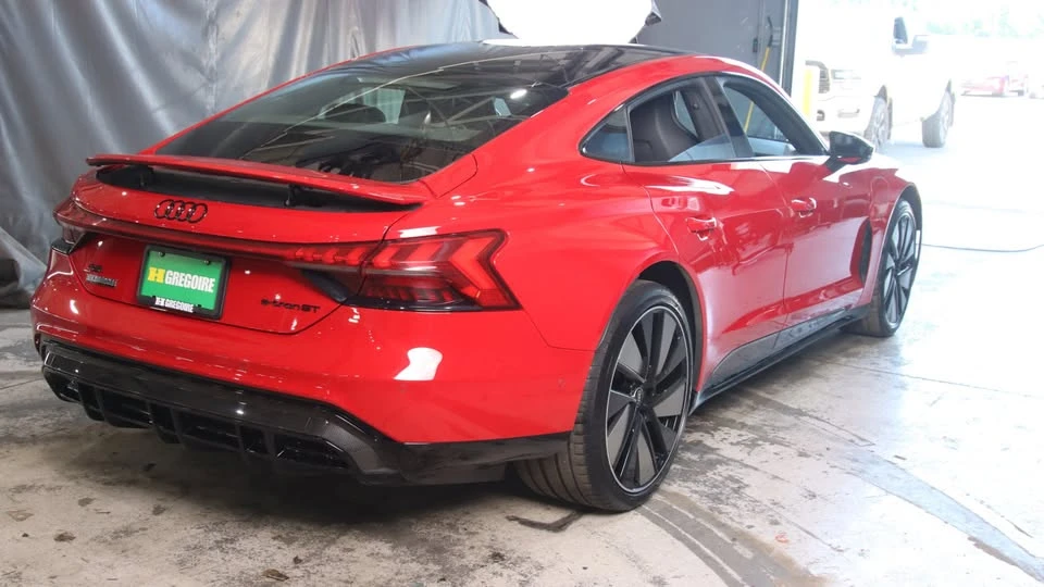 2022 Audi RS e-tron GT - Image 4 of 18