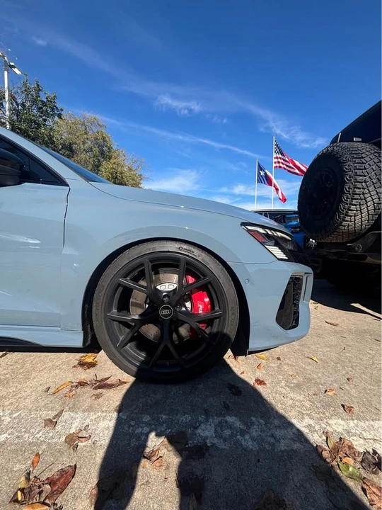 2022 Audi 8Y RS3 - Image 2 of 4
