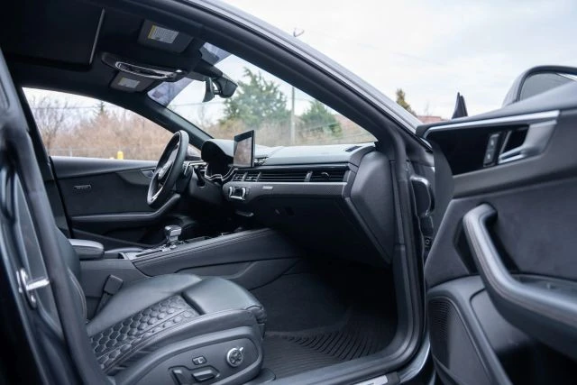 2022 Audi B9 RS5 - Image 13 of 18