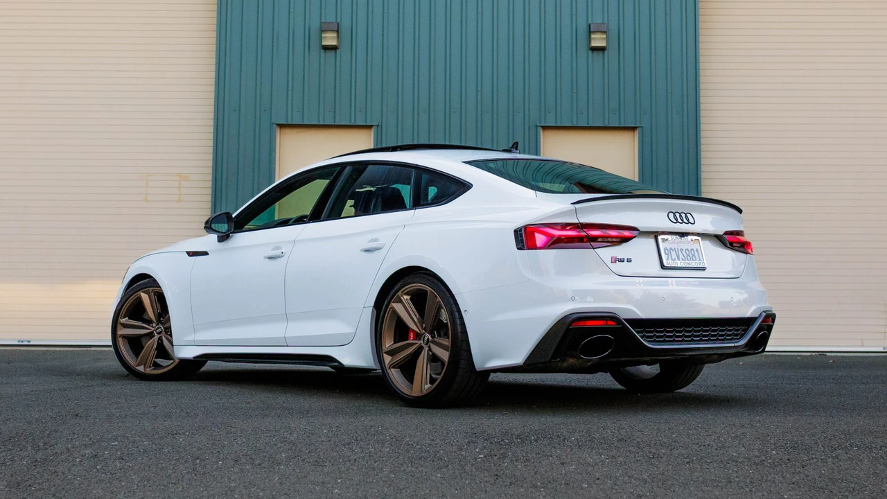 2022 Audi B9 RS5 - Image 9 of 31