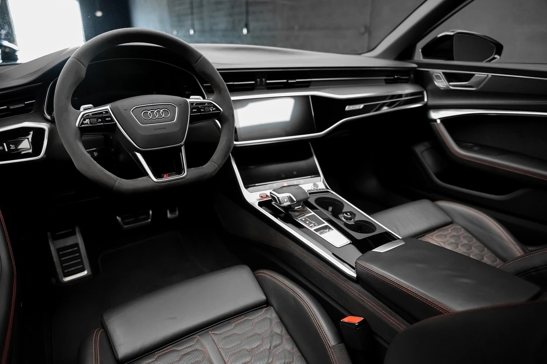 2022 Audi C8 RS6 - Image 2 of 21