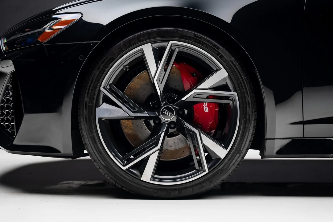 2022 Audi C8 RS6 - Image 16 of 21