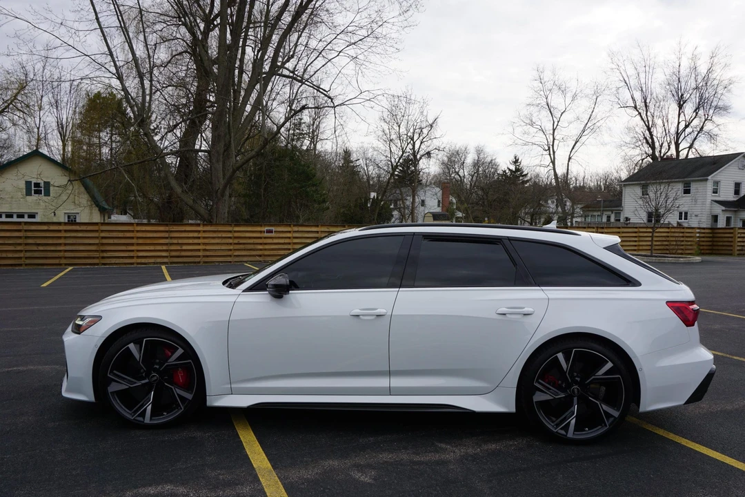 2022 Audi C8 RS6 - Image 9 of 31
