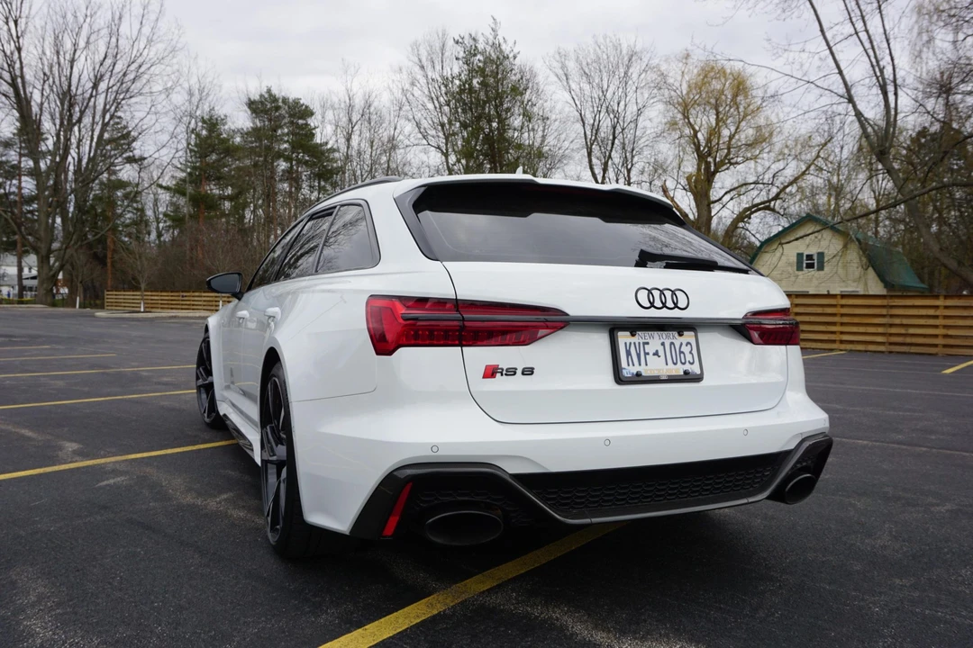 2022 Audi C8 RS6 - Image 13 of 31