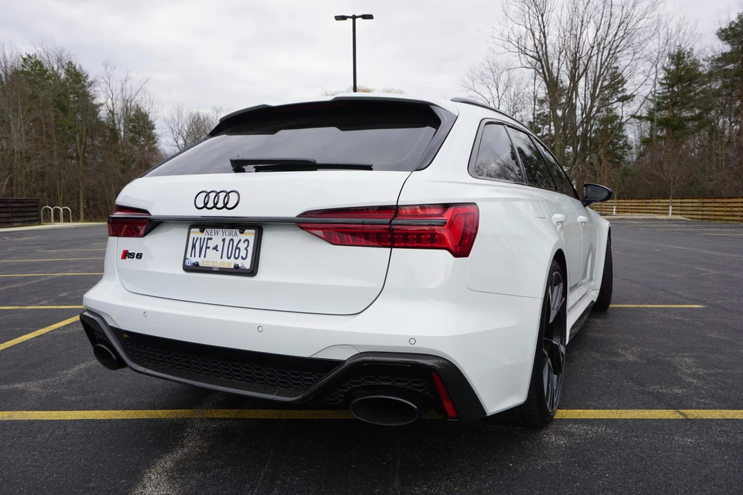 2022 Audi C8 RS6 - Image 17 of 31