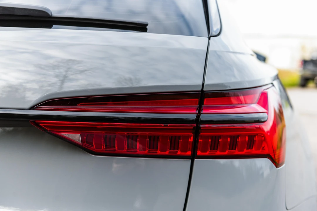 2022 Audi C8 RS6 - Image 28 of 31