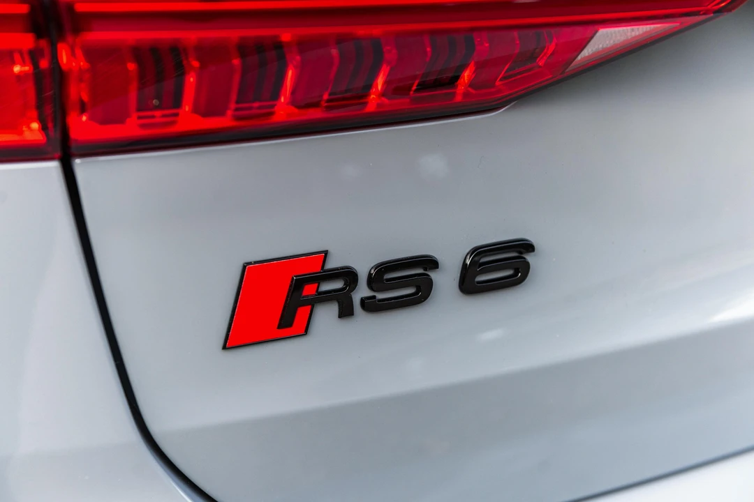 2022 Audi C8 RS6 - Image 26 of 31