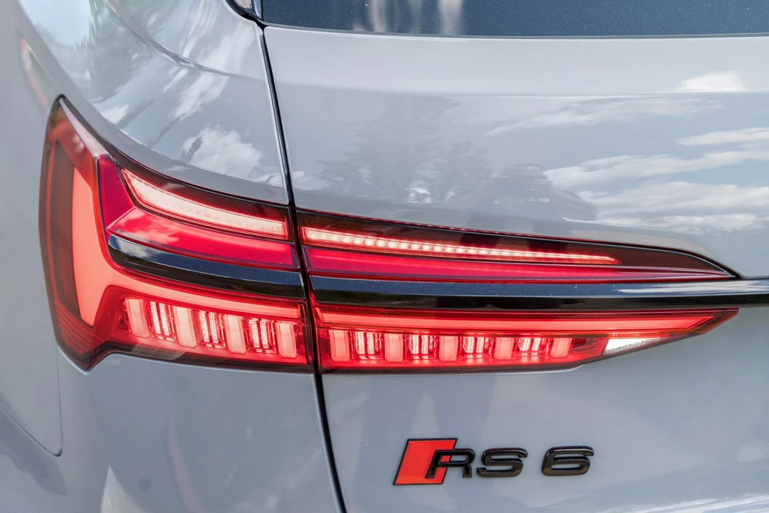 2022 Audi C8 RS6 - Image 16 of 31