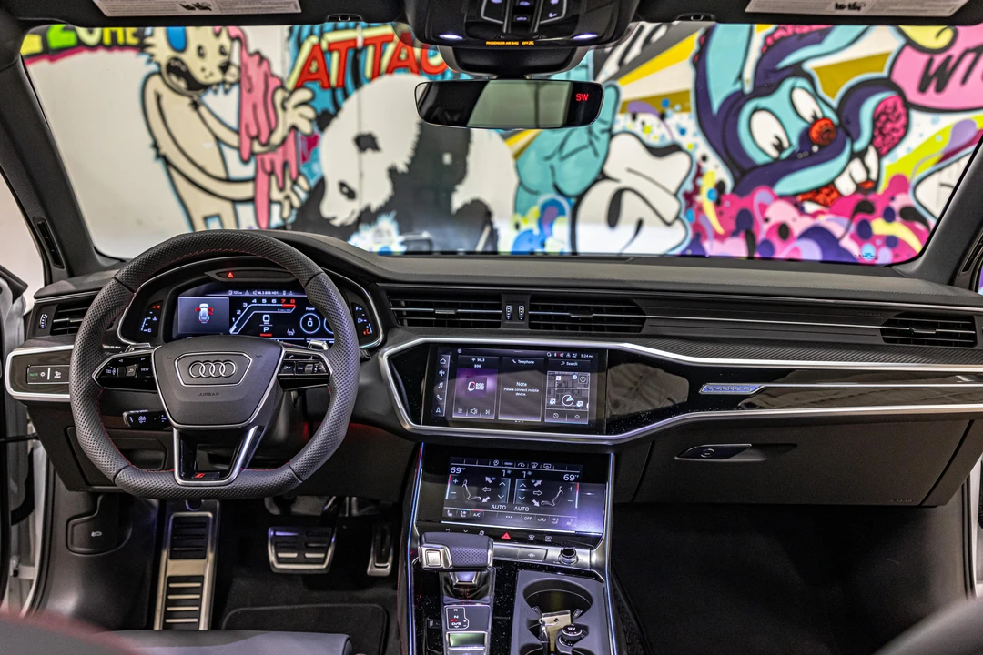 2022 Audi C8 RS6 - Image 27 of 31