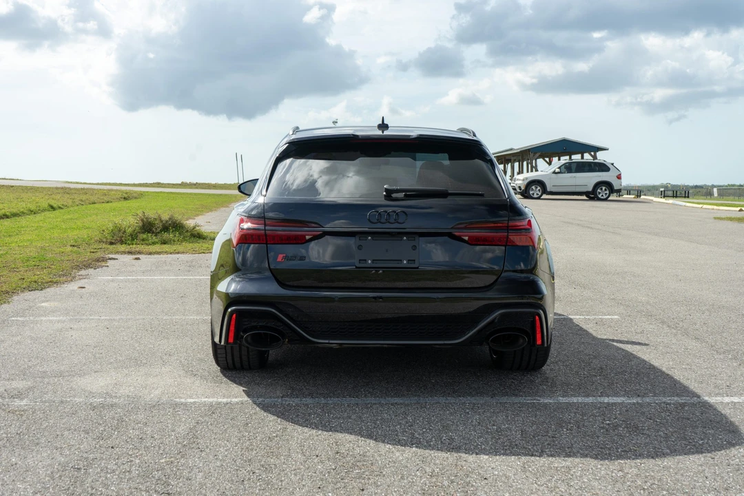 2022 Audi C8 RS6 - Image 25 of 31