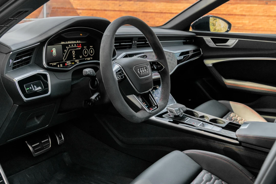 2022 Audi C8 RS6 - Image 25 of 31
