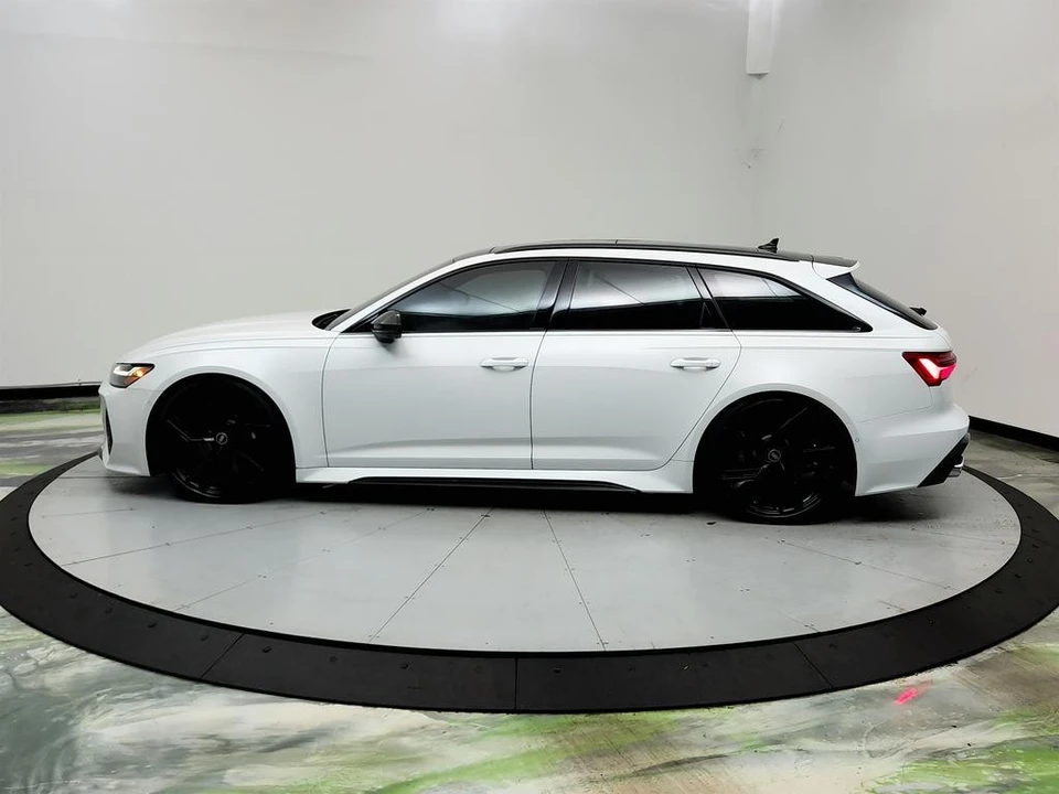 2022 Audi C8 RS6 - Image 8 of 31
