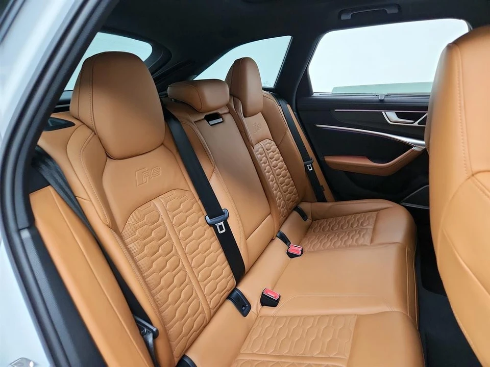 2022 Audi C8 RS6 - Image 30 of 31