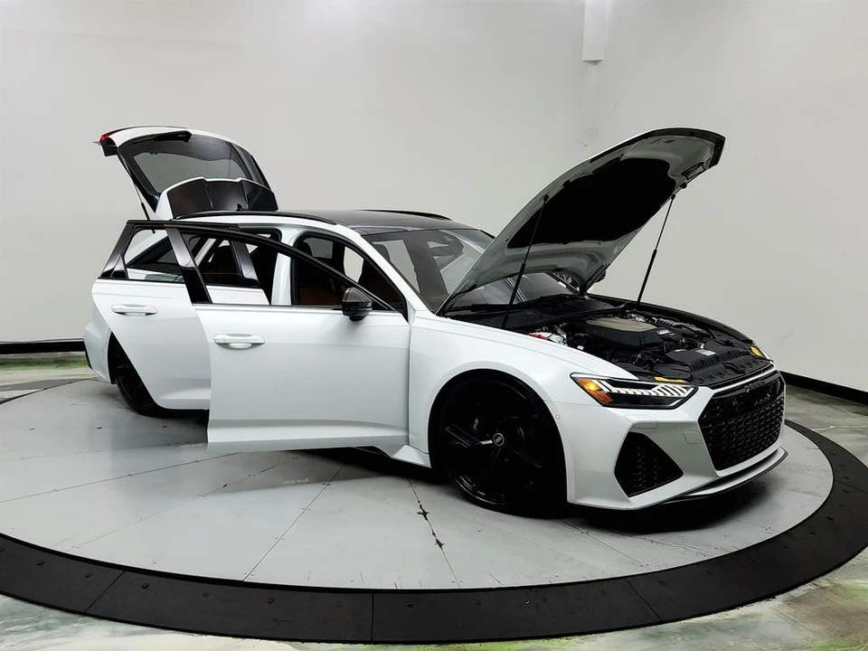2022 Audi RS6 - Image 10 of 31