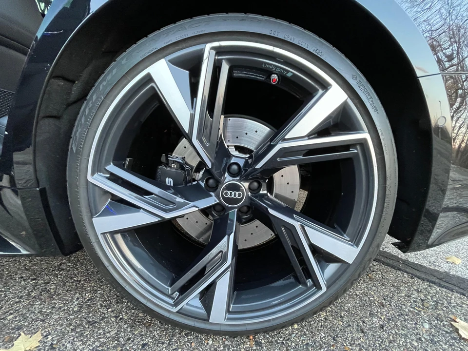 2022 Audi C8 RS6 - Image 28 of 31