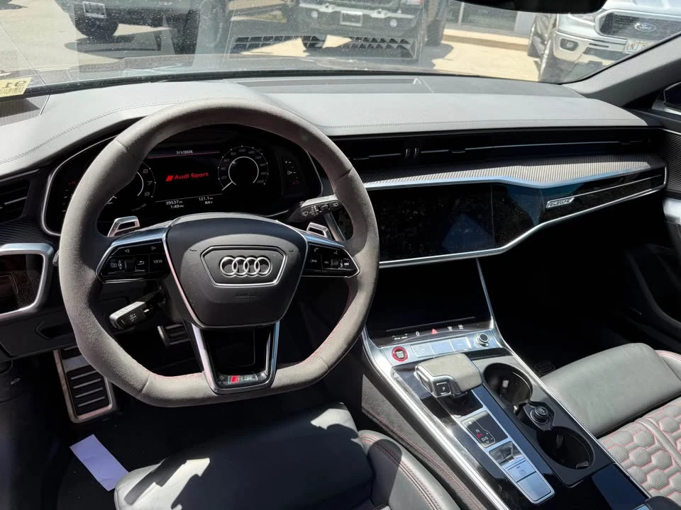 2022 Audi C8 RS6 - Image 5 of 6