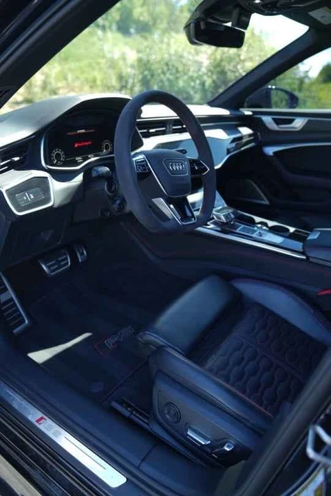2022 Audi C8 RS6 - Image 9 of 17