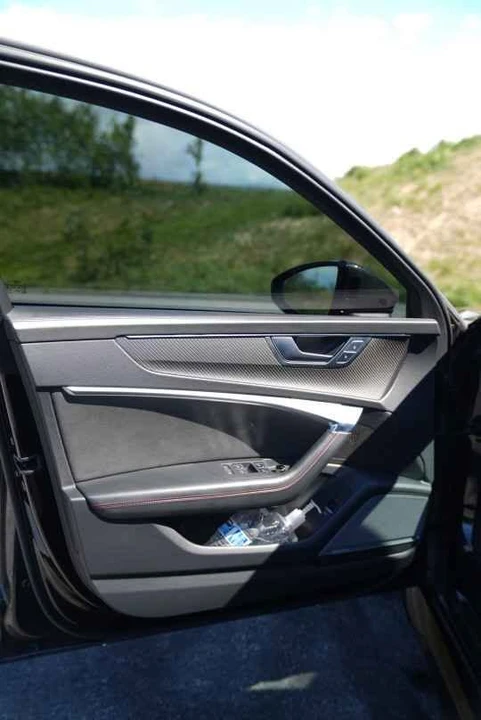 2022 Audi C8 RS6 - Image 12 of 17