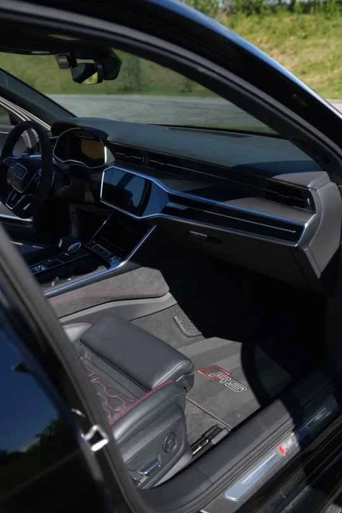 2022 Audi C8 RS6 - Image 11 of 17