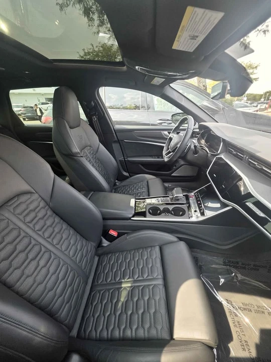 2022 Audi C8 RS6 - Image 9 of 10