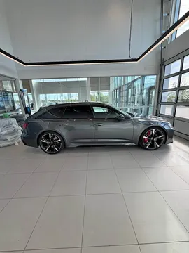2022 Audi RS6 Avant