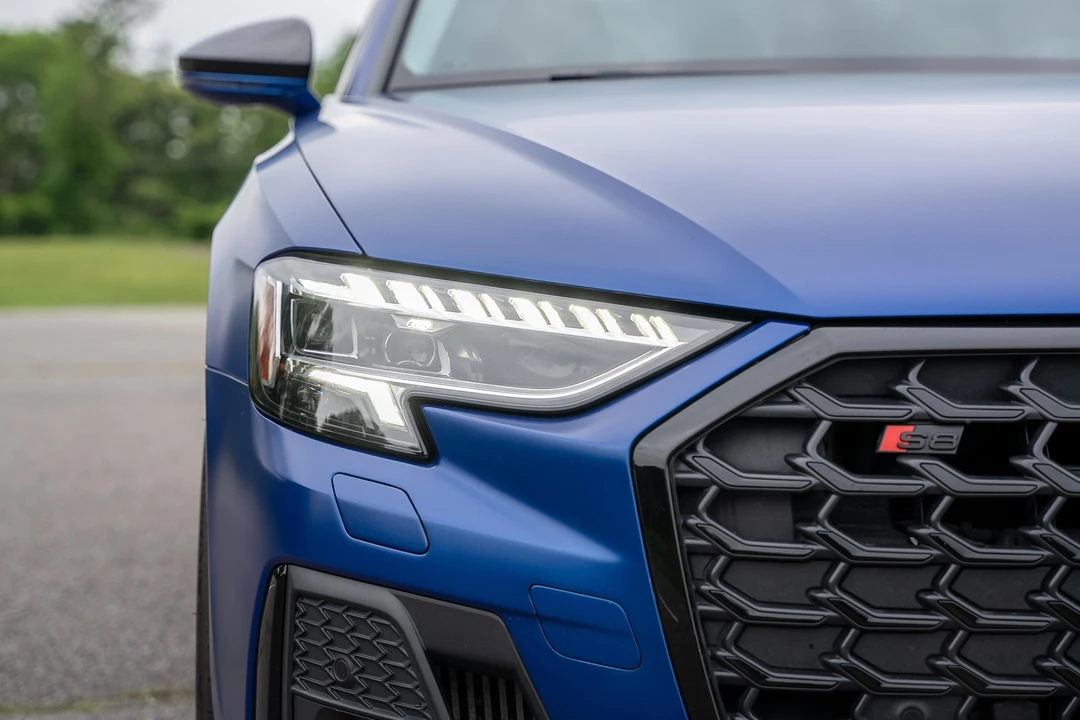 2022 Audi D5 S8 - Image 11 of 31