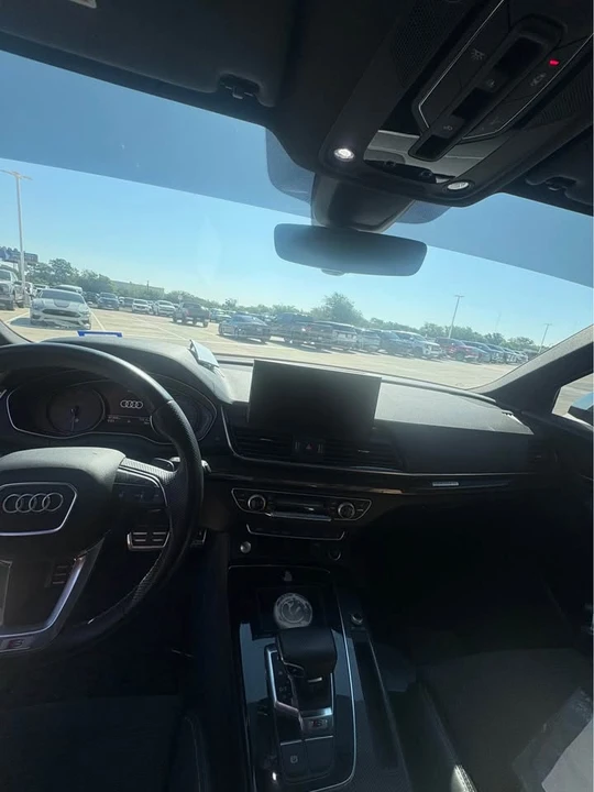 2022 Audi FY SQ5 - Image 4 of 5
