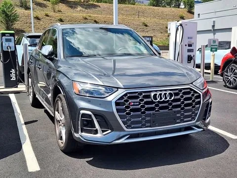 2022 Audi SQ5 Premium