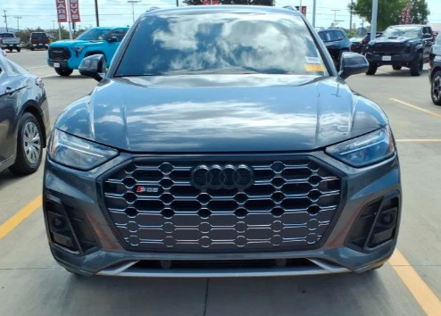 2022 Audi FY SQ5 - Image 2 of 3