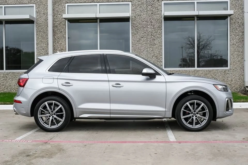 2022 Audi FY SQ5 - Image 3 of 18