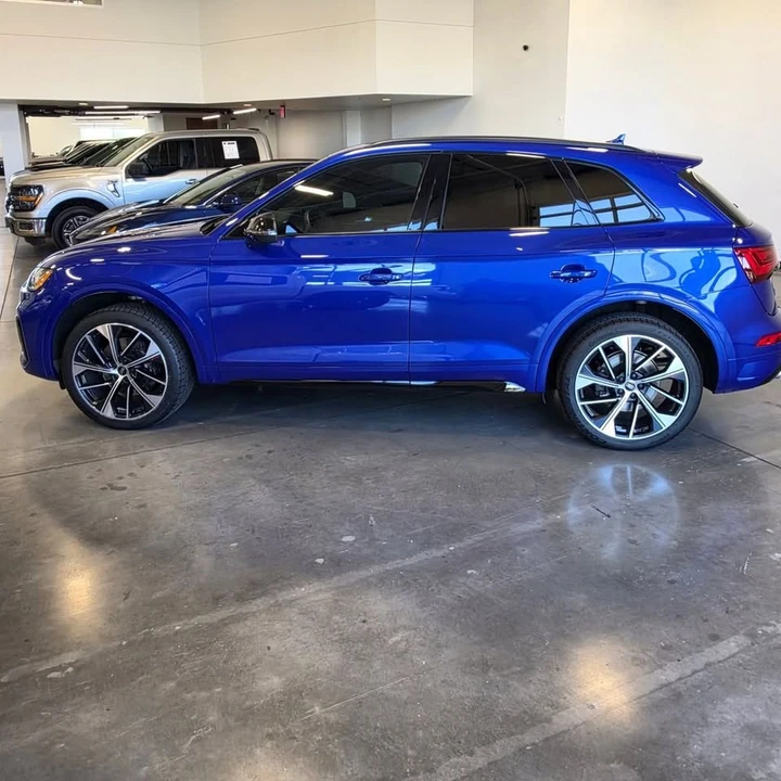 2022 Audi FY SQ5 - Image 2 of 15