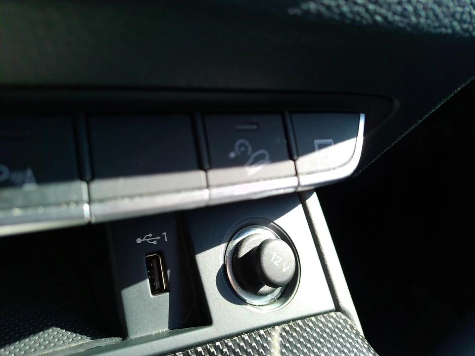 2022 Audi FY SQ5 - Image 17 of 31