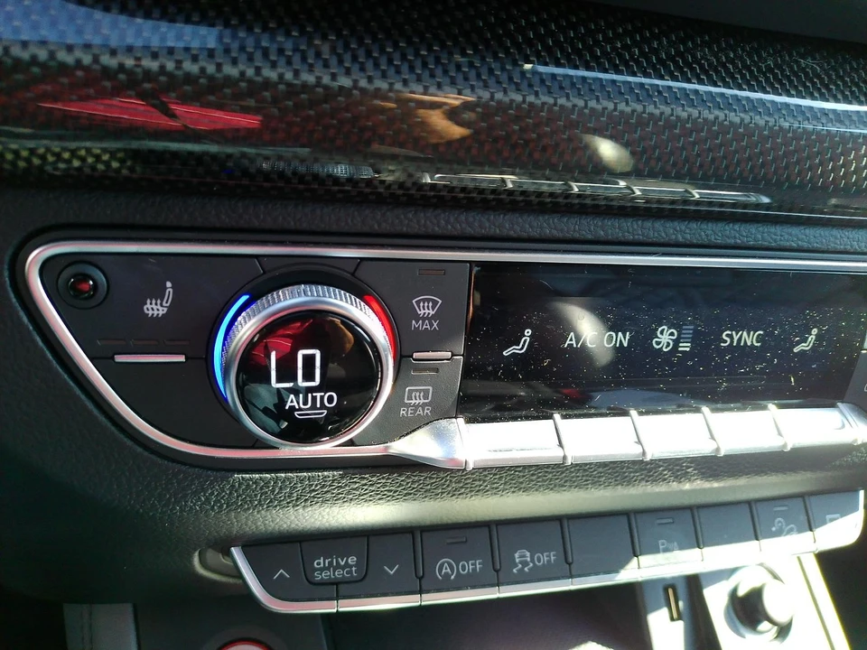 2022 Audi FY SQ5 - Image 18 of 31