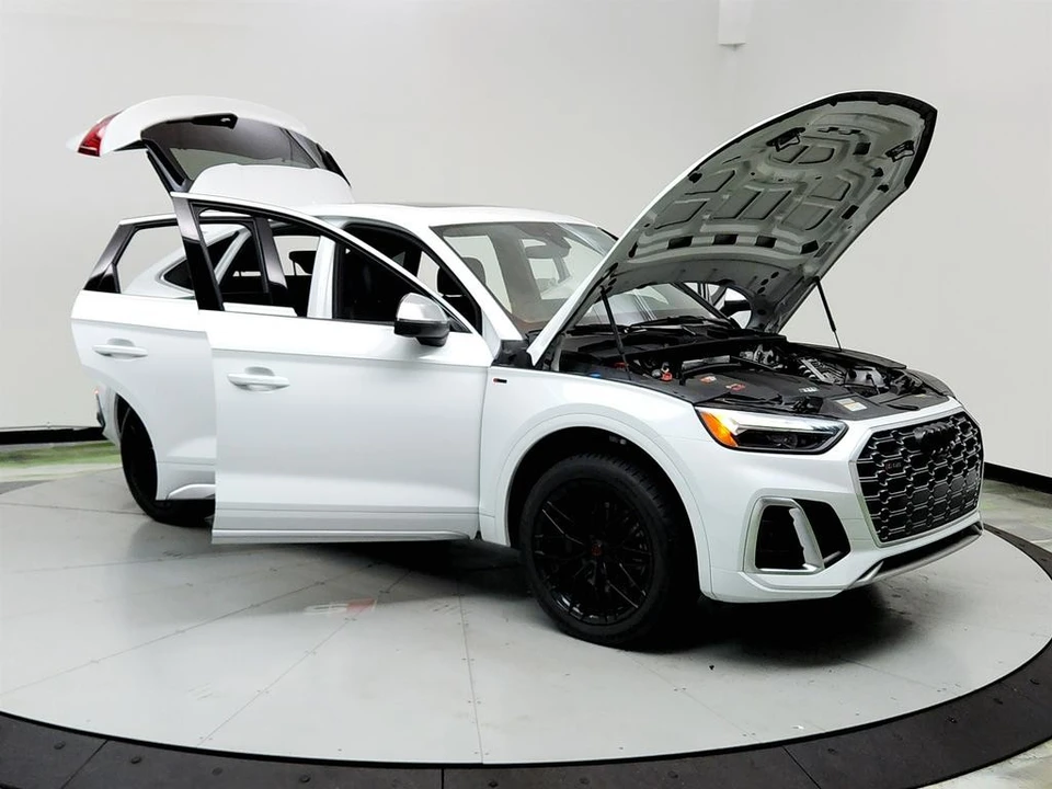 2022 Audi FY SQ5 - Image 10 of 21