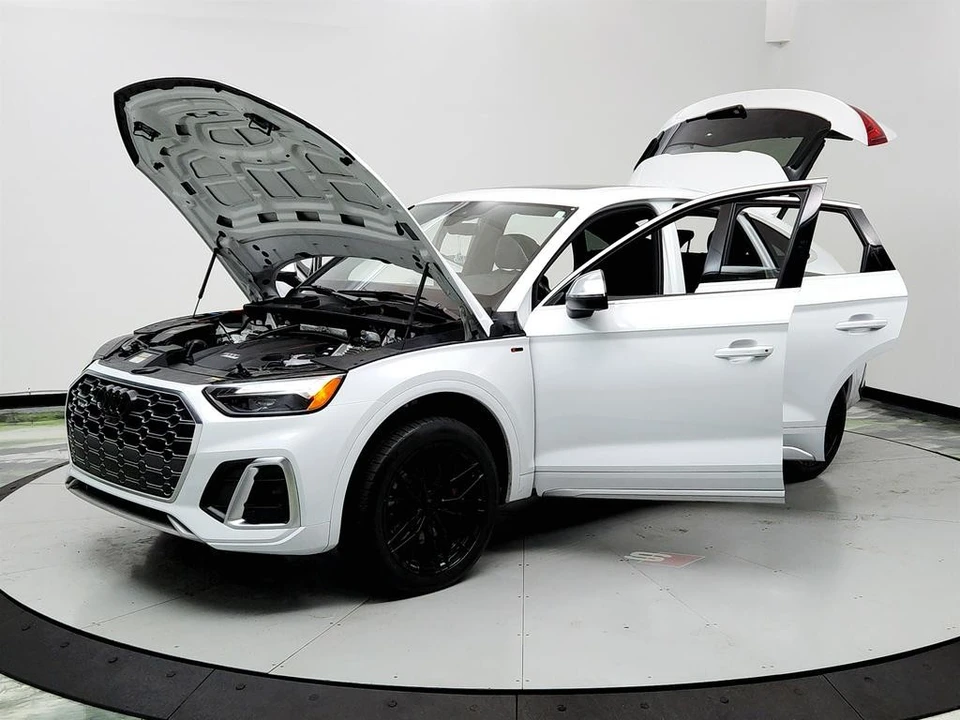 2022 Audi FY SQ5 - Image 9 of 21