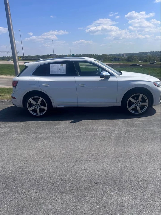 2022 Audi FY SQ5 - Image 9 of 9