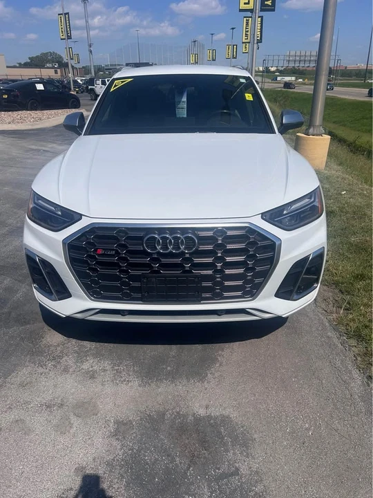 2022 Audi FY SQ5 - Image 8 of 9