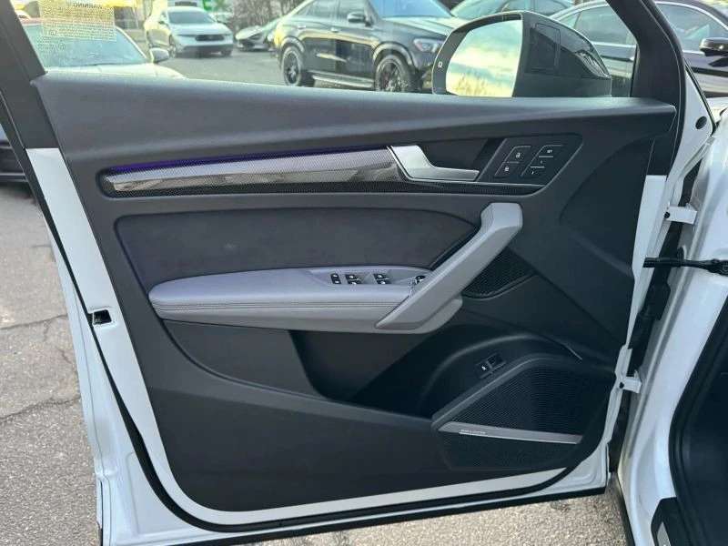 2022 Audi FY SQ5 - Image 8 of 12